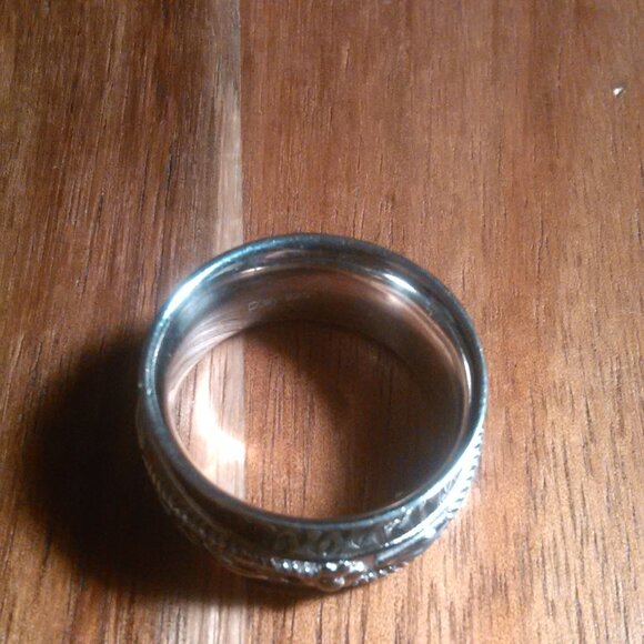 Sterling Silver Spinner Band Ring (size 8) - Picture 8 of 13
